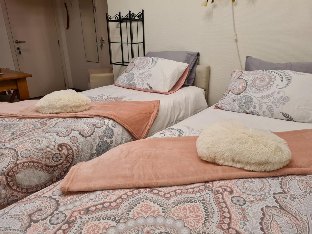 Bed and Breakfast La Rose Pelt Екстер'єр фото