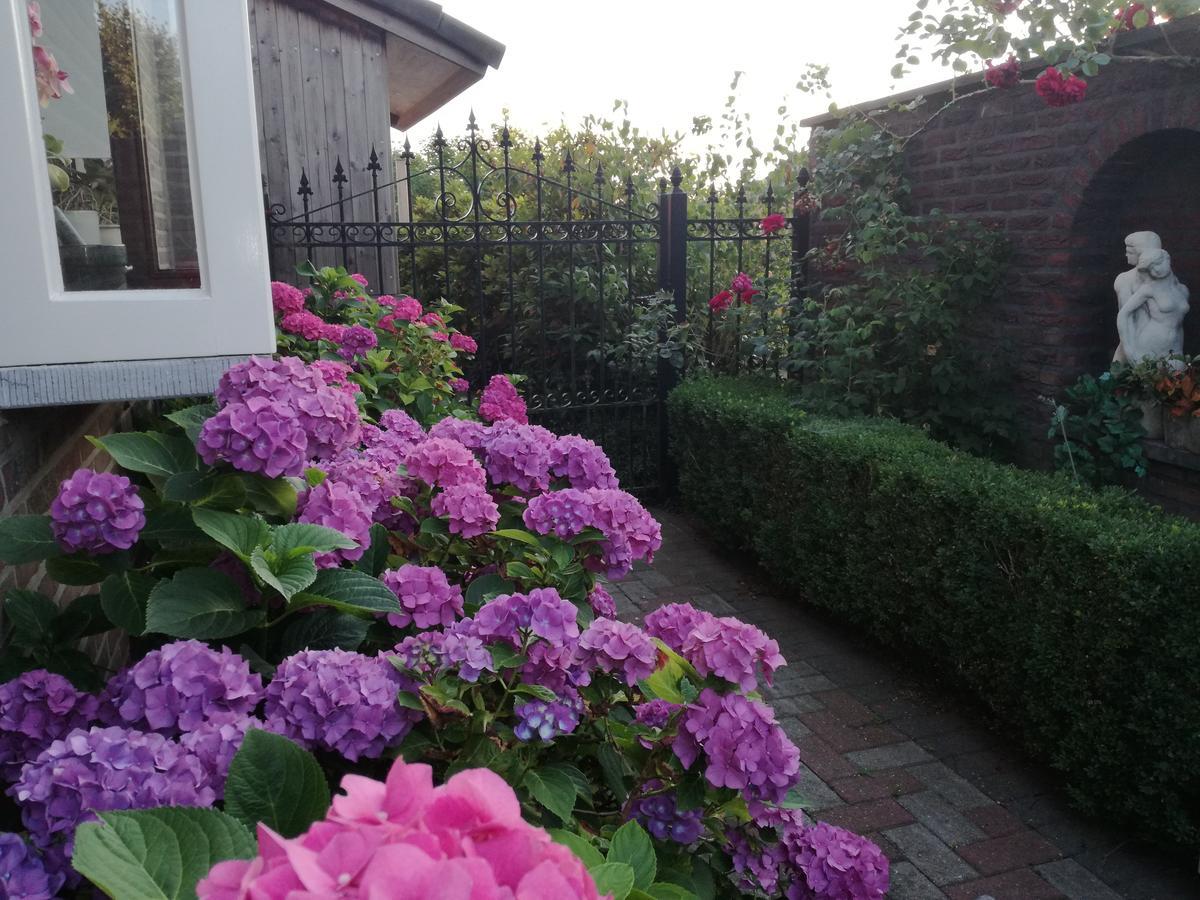 Bed and Breakfast La Rose Pelt Екстер'єр фото