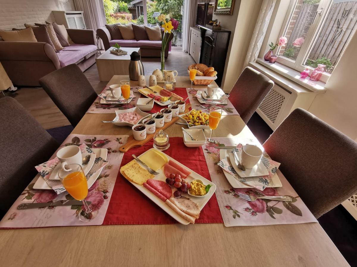 Bed and Breakfast La Rose Pelt Екстер'єр фото