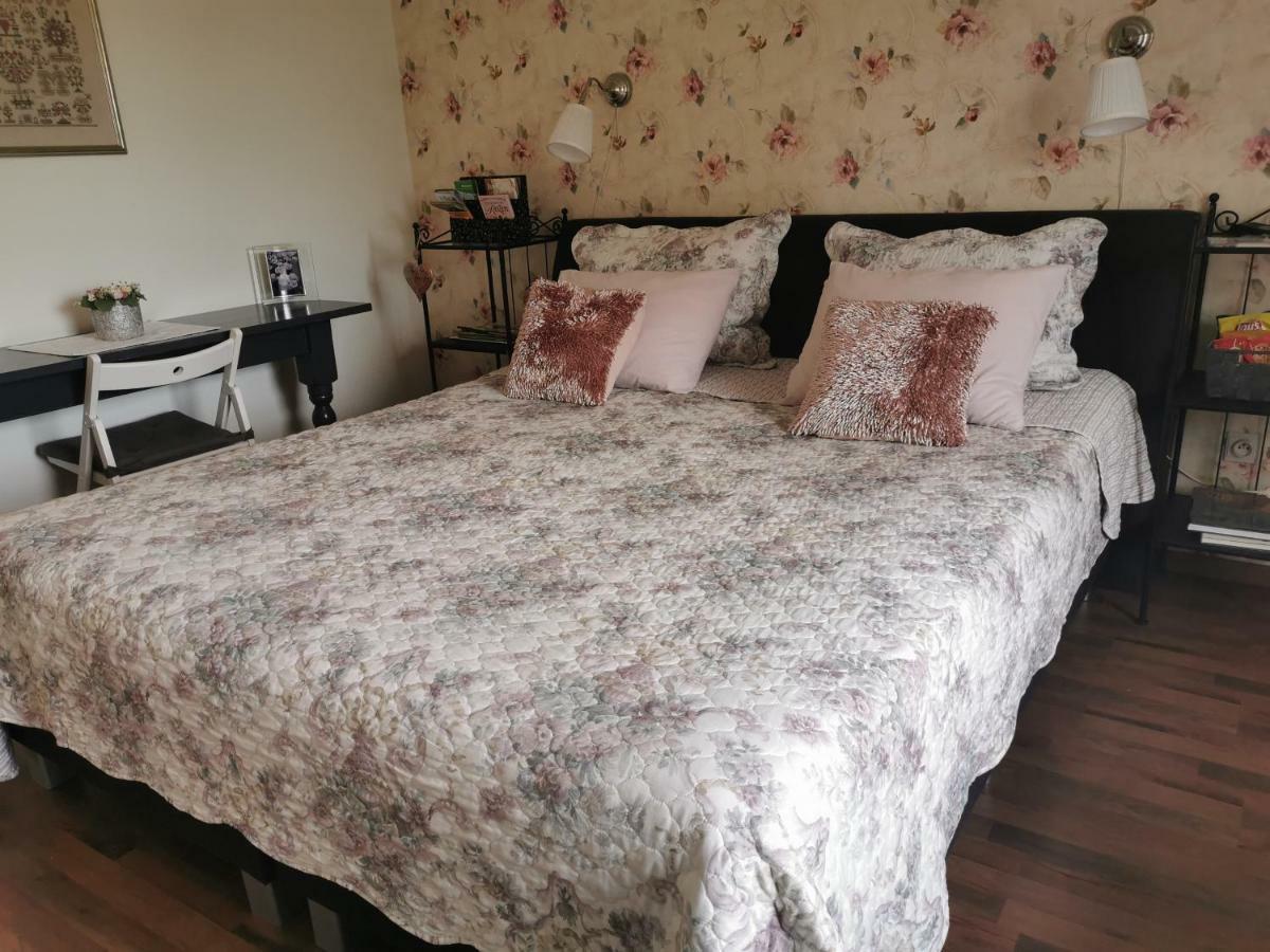 Bed and Breakfast La Rose Pelt Екстер'єр фото